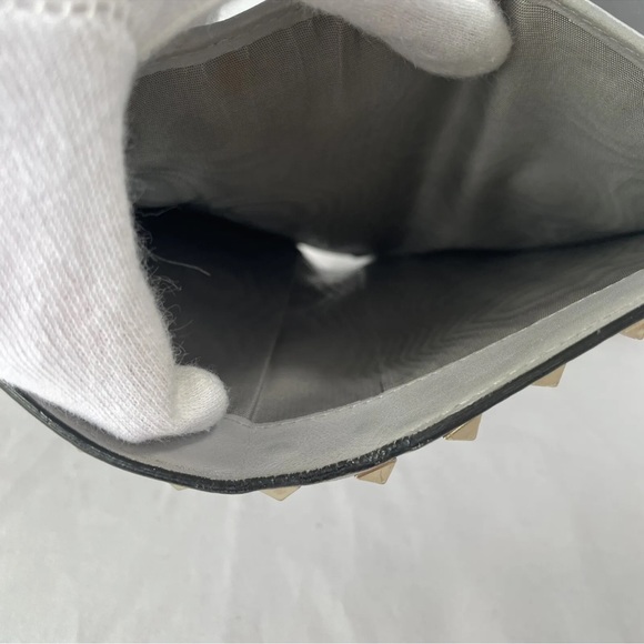 Valentino Garavani Rockstud Gray Smooth Leather Long Wallet. Authentic! - Picture 16 of 16